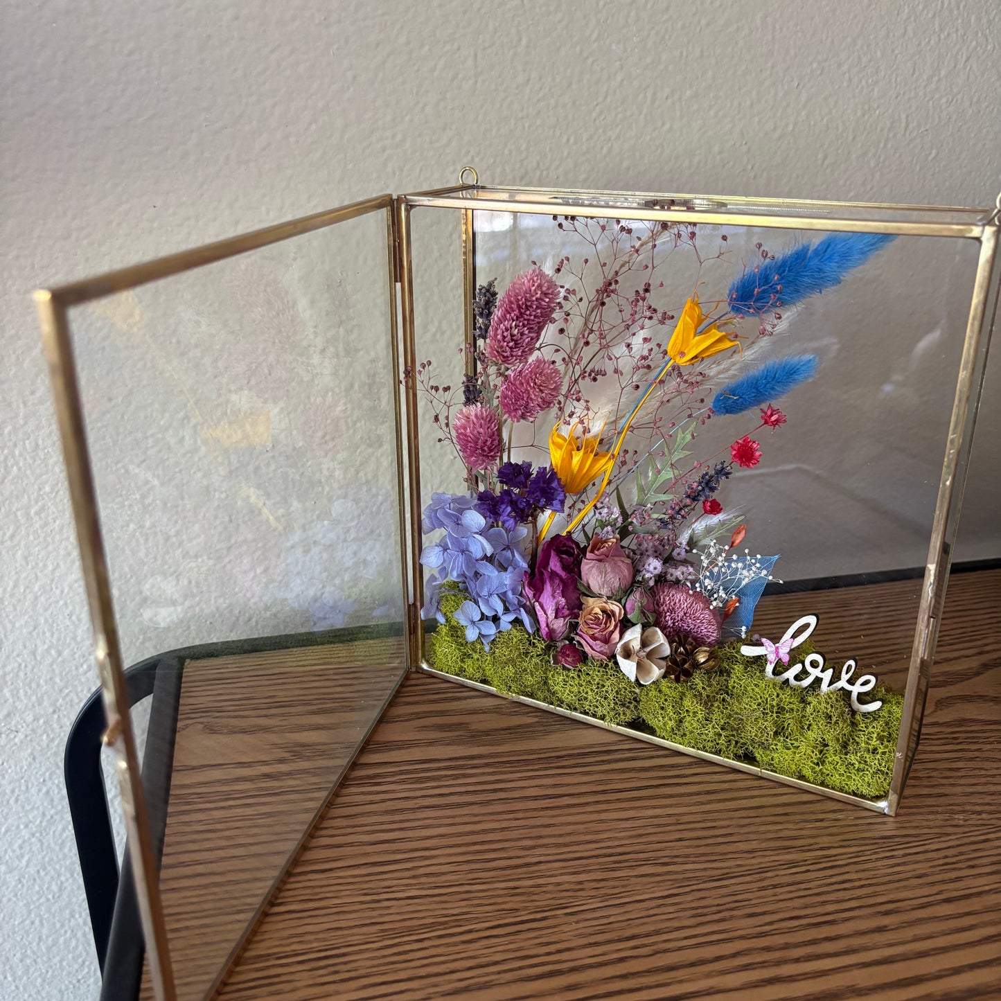 GLASS SHADOW BOX FLOWER ARRANGEMENT WORKSHOP